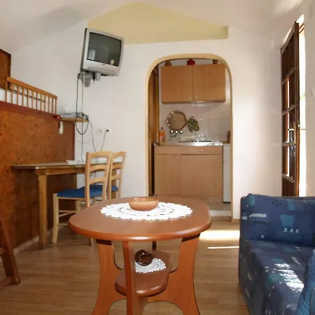 Holiday Pisak Anić